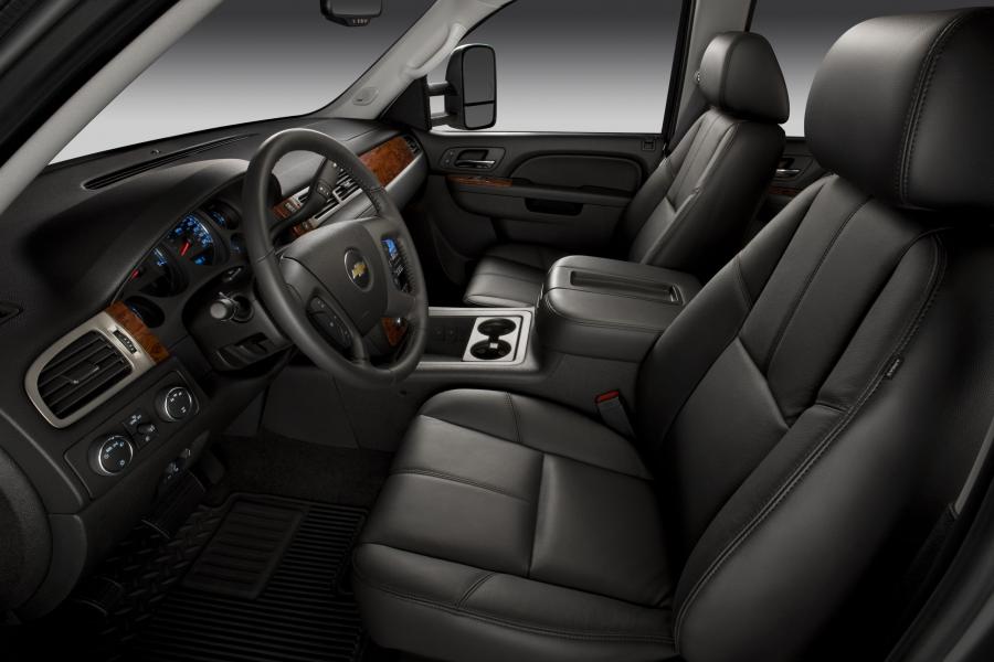  Chevrolet Silverado 2500 HD LTZ 2011 года  (фото 26 из 34)